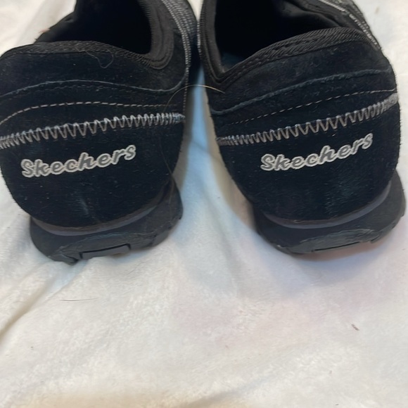 Skechers Women's Black Shoes. Excellent Condition- Worn 3 times. Size 8.5. - Picture 7 of 12